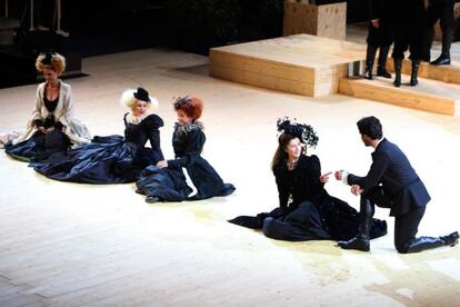 Una imagen de &#039;Amor &amp; Shakespeare&#039;,estrenada anoche en el Teatre Grec