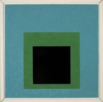 Una de las variaciones de 'Homenajes al cuadrado', de Josef Albers.