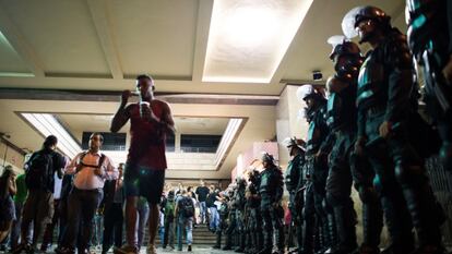 Polic&iacute;a de Brasil en una protesta