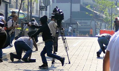 Un sicario abre fuego contra cuatro personas en Cuernavaca (México).