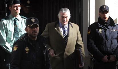 El exsenador y extesorero del PP Luis Bárcenas, en febrero de 2013.