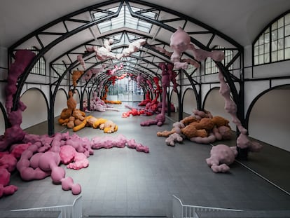 'Devouring Lovers', de Eva Fàbregas, en el Hamburger Bahnhof de Berlín.