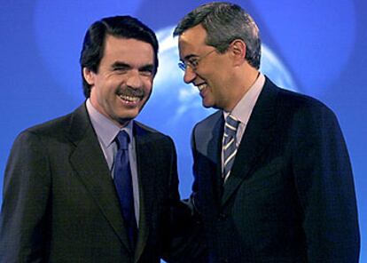 José María Aznar, con Ernesto Sáenz de Buruaga en Antena 3.