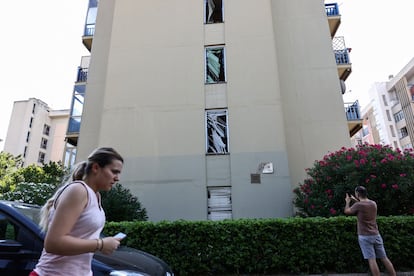 Daños causados en un edificio de viviendas tras la explosión en Roma, este viernes. 