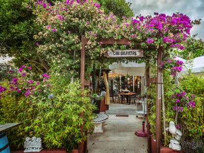 Entrada del restaurante Can Sulayetas, en Ibiza.