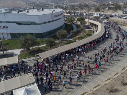 La vacunación masiva en Tijuana para reabrir la frontera, en imágenes