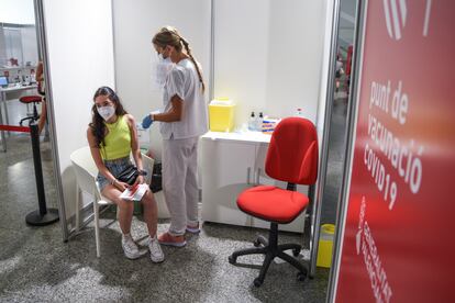 Covid vaccination drive Spain
