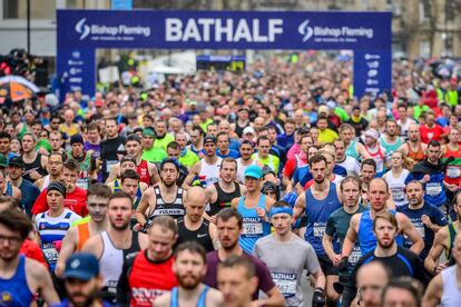 Corredores aficionados en una media maratón reciente en Bath (Inglaterra).