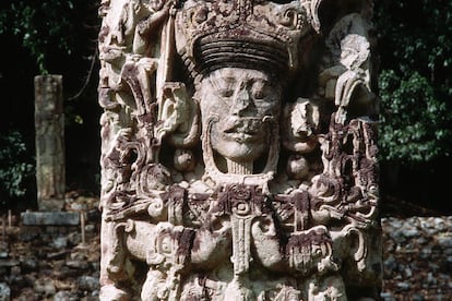 Una de las estelas mayas de las ruinas de Copán.