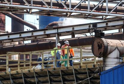 Steel workers at U.S