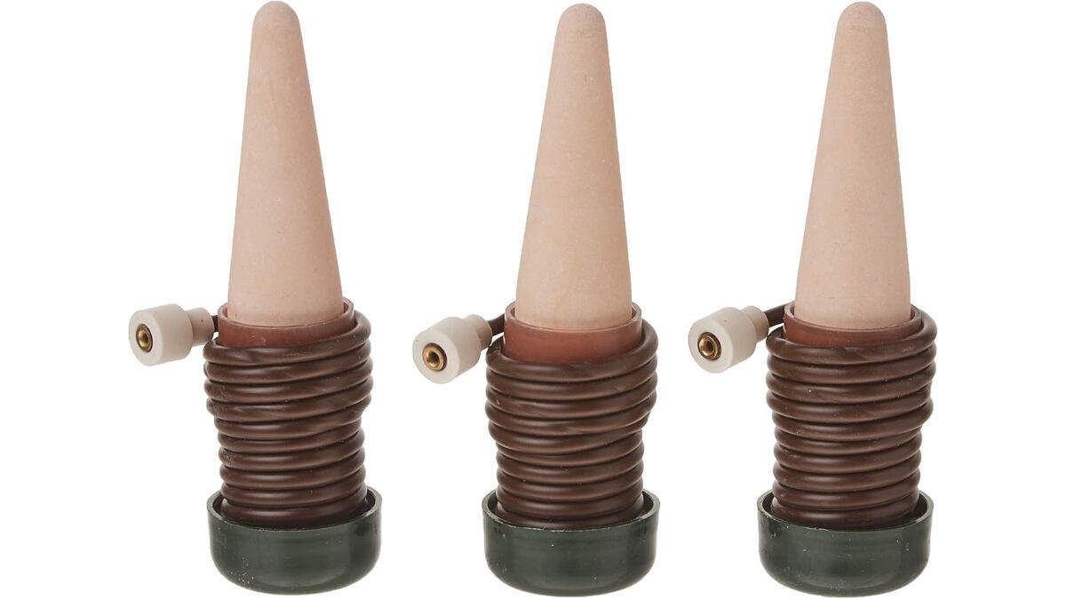 Set de dispositivos para riego automático.
