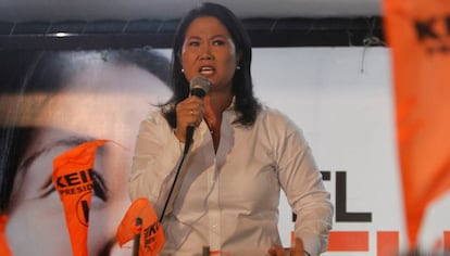 Keiko Fujimori em um mitin.