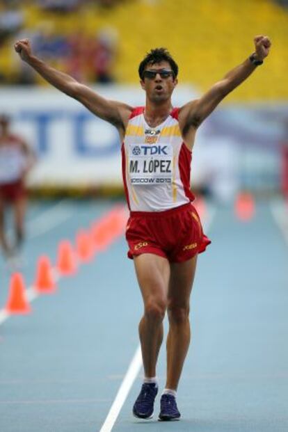 Miguel Ángel López celebra el bronce en Moscú