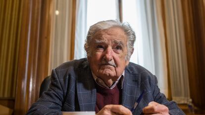 El expresidente de Uruguay, José Mujica, en su oficina en Montevideo, en de octubre de 2020.