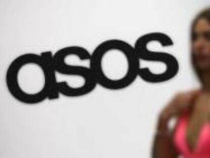 Desfile de Asos en su sede, en Londres.