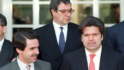 José María Aznar, en una imagen con Juan Villalonga y César Alierta.