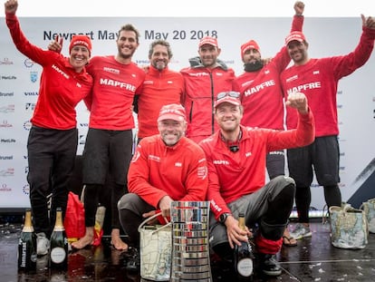 El equipo del Mapfre, tras ganar la etapa.