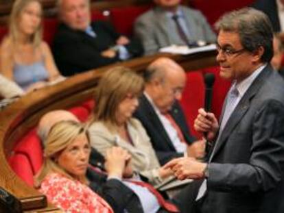 El presidente de la Generalitat, Artur Mas, en un pleno en el Parlament de Cataluña. EFE/Archivo