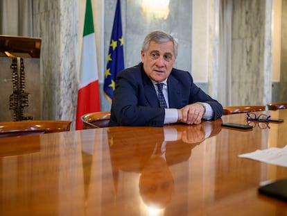 Antonio Tajani, ministro de Exteriores y vicepresidente del gobierno italiano, durante su entrevista con EL PAÍS en Roma.