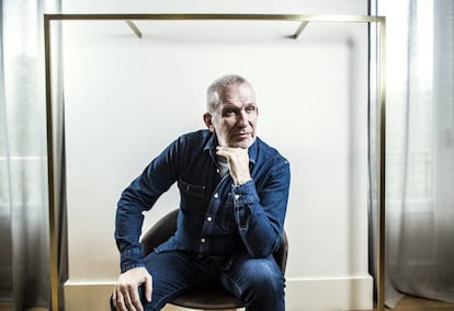 Jean Paul Gaultier, en las oficinas de Puig durante la entrevista.