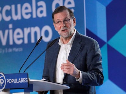 Mariano Rajoy, durante su intervenci&oacute;n en la escuela de invierno del PP. 