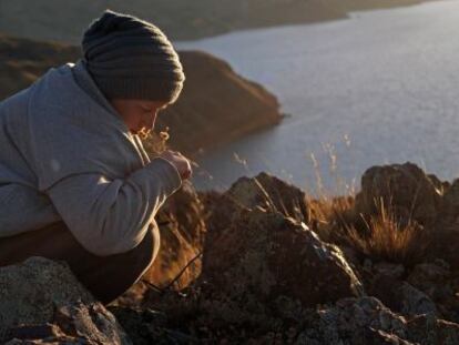 La chef Kamilla Seidler en el lago Titicaca, en Bolivia. 