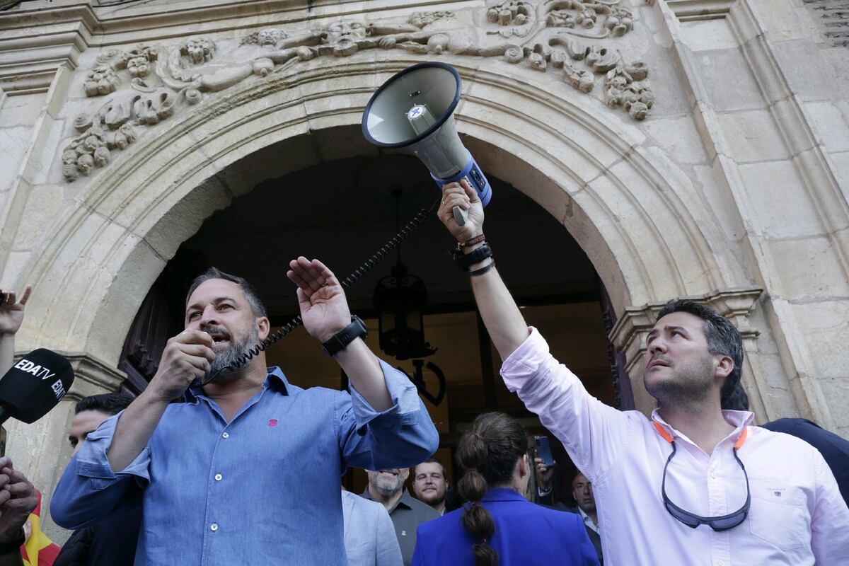 Vox exige entrar en el Gobierno de Murcia tras la cesión del PP en ...