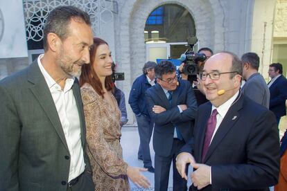 El ministro de Cultura y Deporte, Miquel Iceta, a la derecha, con el alcalde de Elche, Carlos González, en el Foro MasEuropa organizado por Casa Mediterráneo y Diario Información.