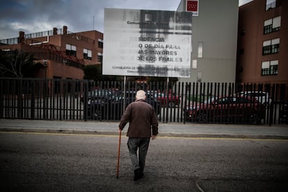 Exterior de una residencia de mayores en Legans, en noviembre de 2020.