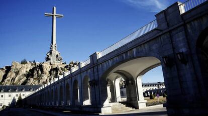 Vista del monumento en el Valle de los Ca&iacute;dos.