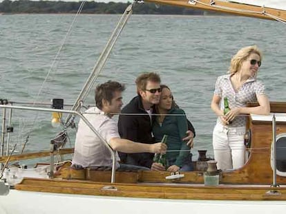 De izquierda a derecha, Colin Farrell, Ewan McGregor, Hayley Atwell y Sally Hawkins, en un fotograma de <i>El sueño de Casandra,</i> de Woody Allen.