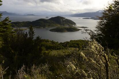 La Isla Navarino es tierra Yagán. En la imagen, la bahía Wulaia, que fue poblada por yaganes y es uno de los puntos en los que desembarcó Charles Darwin en su legendario viaje a bordo del Beagle.