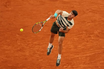 Carlos Alcaraz durante la semifinal de Roland Garros ante Musetti.
