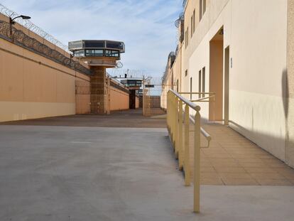 Centro Penitenciario de El Acebuche, en Almería, una de las prisiones en las que se reanudarán en breve las visitas a los presos.