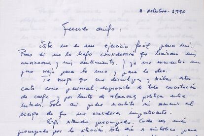 Borrador de la carta de Felipe González a Fidel Castro. "Sigo creyendo que el socialismo es la respuesta", dice la misiva.