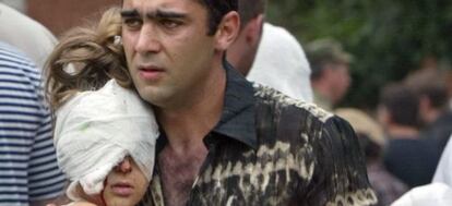 Niños víctimas del secuestro de la escuela de Beslán en 2004.