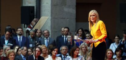 Cristina Cifuentes jura como nueva presidenta de la Comunidad de Madrid en la Real Casa de Correos en sol.