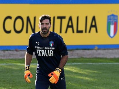 Buffon, en el entrenamiento de Italia de este martes. 