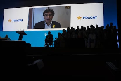 Puigdemont interviene por videoconferencia en la Asamblea Nacional del PDeCAT.  
