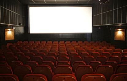 Una sala de cine vacía.