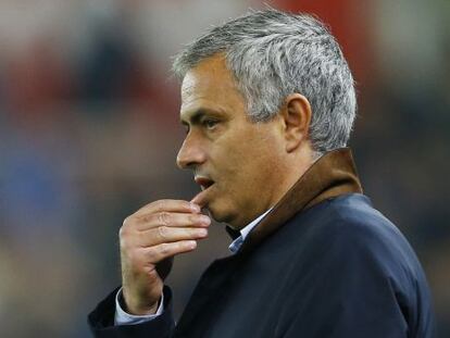 Mourinho, durante el partido Stoke City-Chelsea.