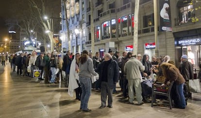 El colectivo  reparti&oacute; 103 &#039;packs&#039; de comida caliente el pasado lunes.