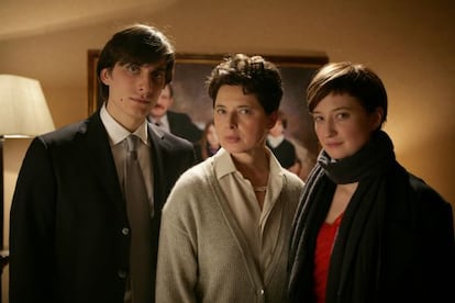 Luca Marinelli, Isabella Rossellini y Alba Rohrwacher, en el filme.
