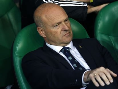 Pepe Mel, en el banquillo b&eacute;tico. 