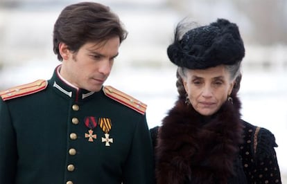 Ángela Molina participa en la serie 'Ana Karenina'.