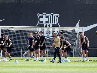 Hansi Flick y jugadores del FC Barcelona