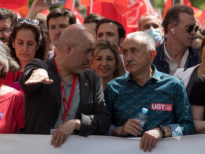 Manifestacion de 1º de Mayo de 2022, con Unai Sordo (CC OO) y Pepe Álvarez (UGT), y la vicepresidenta Yolanda Díaz.