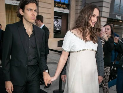 James Righton y Keira Knightley, el jueves en París.