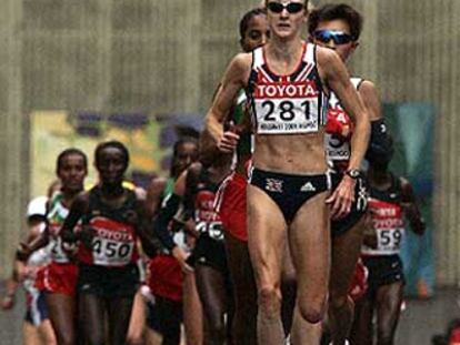 Paula Radcliffe comanda la carrera del maratón.