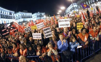 Concentración en la puerta del Sol de Madrid contra los ajuste de la UE.
